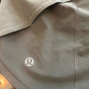 Lulu speed up shorts 4”